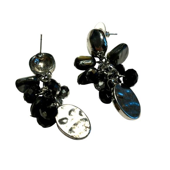 Pierced earrings drop & dangles beaded silvertone smoky & black faceted beads - Picture 3 of 6